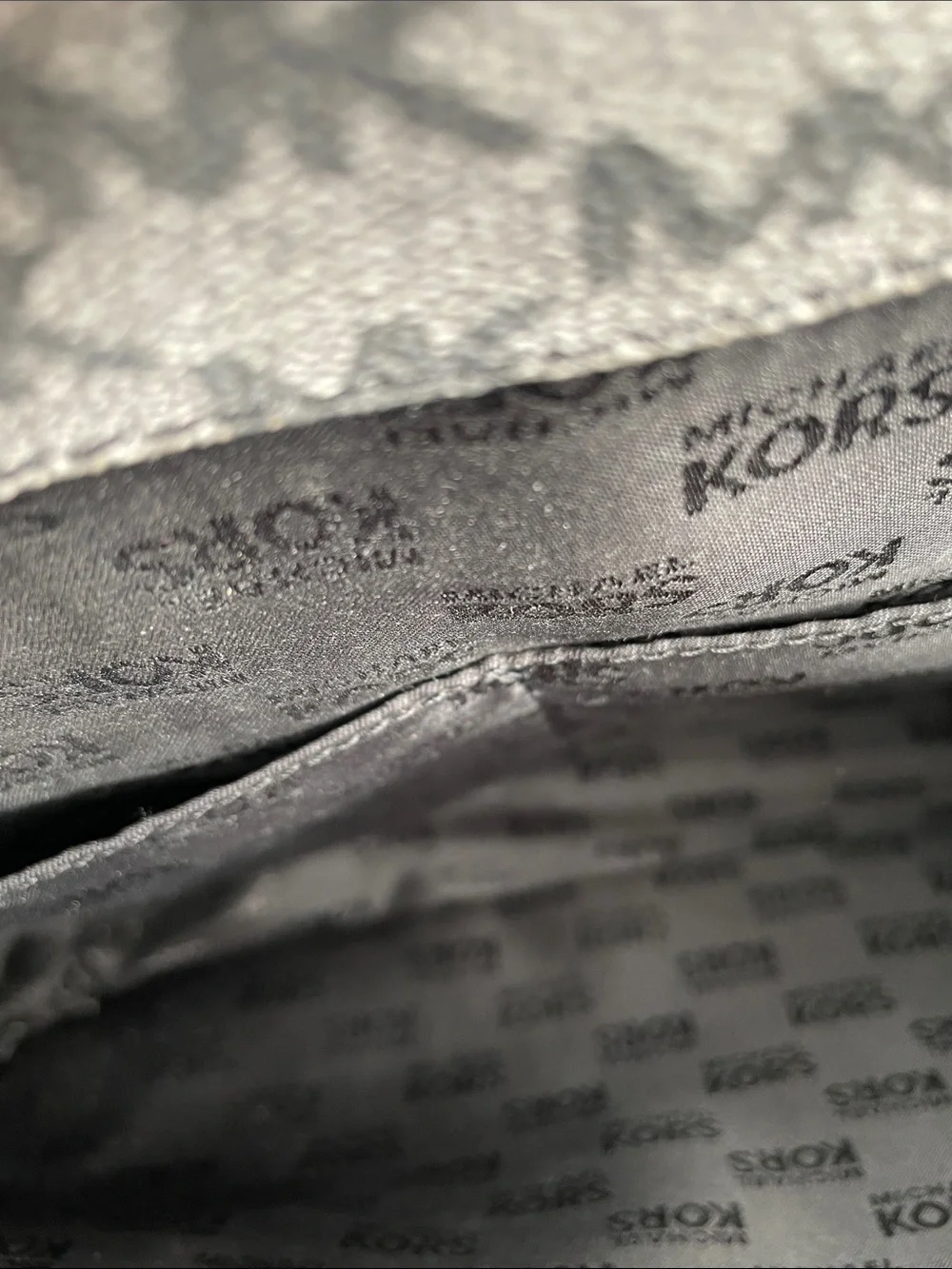 Michael Kors dark light